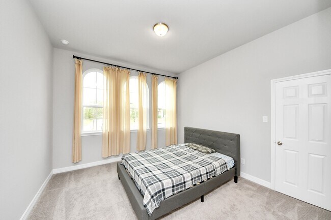 Building Photo - 2830 Tumlinson Dr