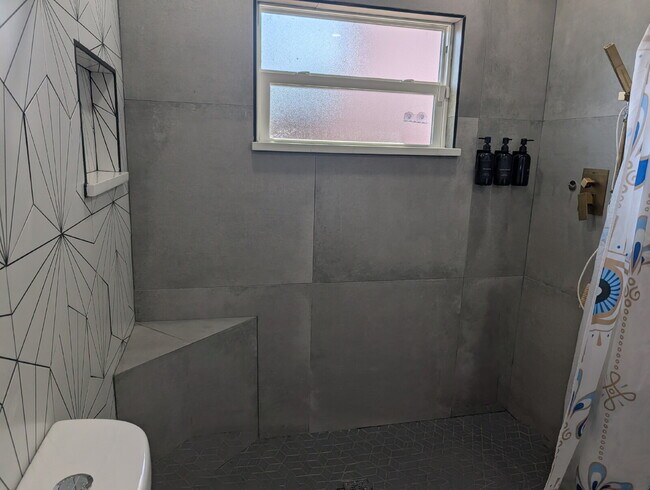 Building Photo - Coastal Elegance Awaits: Stunning 3-Bed, 3-Bath Retreat in Cocoa Beach