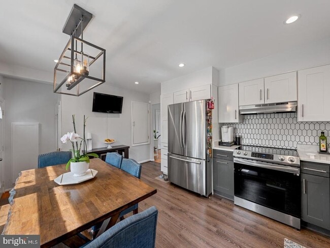 Building Photo - 8725 W Fort Foote Terrace