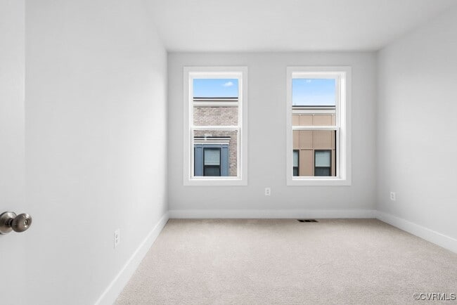 Building Photo - 1020 Bowe St