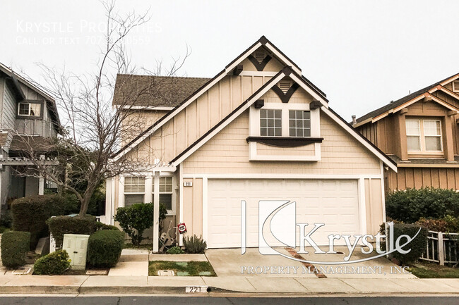 Primary Photo - Beautiful Glen Cove house with great view;...