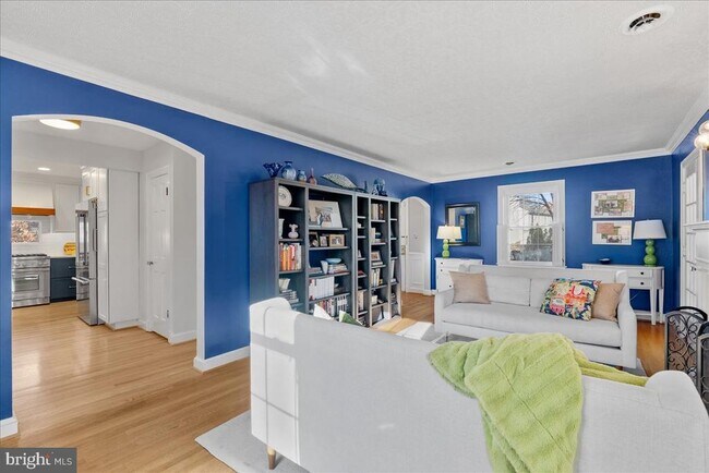 Building Photo - 2412 N Columbus St