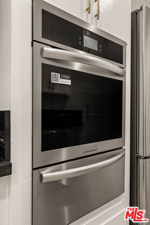 Building Photo - 1608 S Bentley Ave