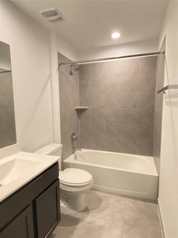 Building Photo - 3306 Silverton Dr