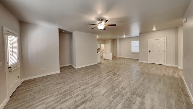 Building Photo - Ridge Creek Addition 3 bedroom, 2 bathroom on 1.43 acre Wooded Lot!