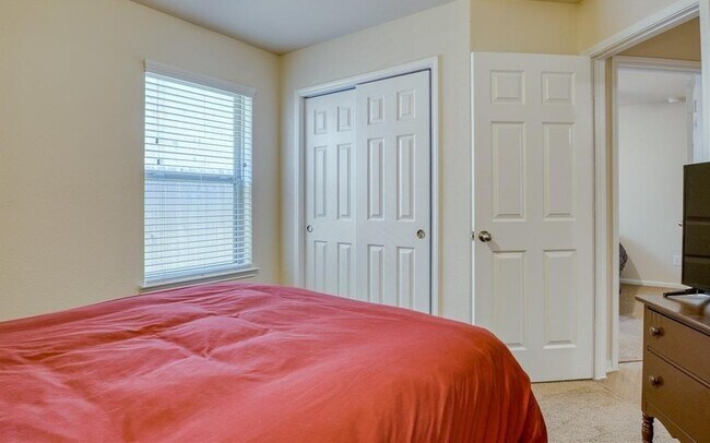 Building Photo - 32659 Timber Point Dr