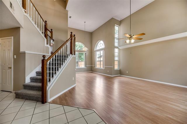 Building Photo - 2113 Glenmont Dr