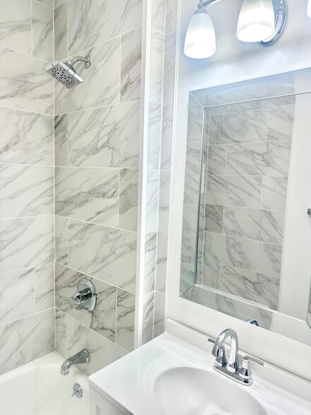 Building Photo - 67 Tremont Ave