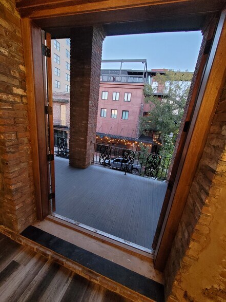 Building Photo - 1312 Washington St