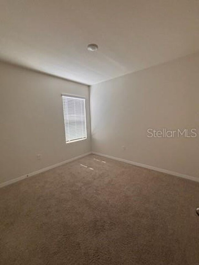 Building Photo - Kindred Rental Home