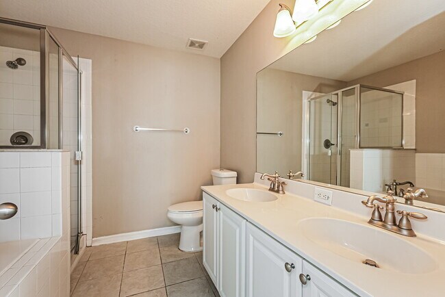 Building Photo - 2126 Hunters Greene Dr