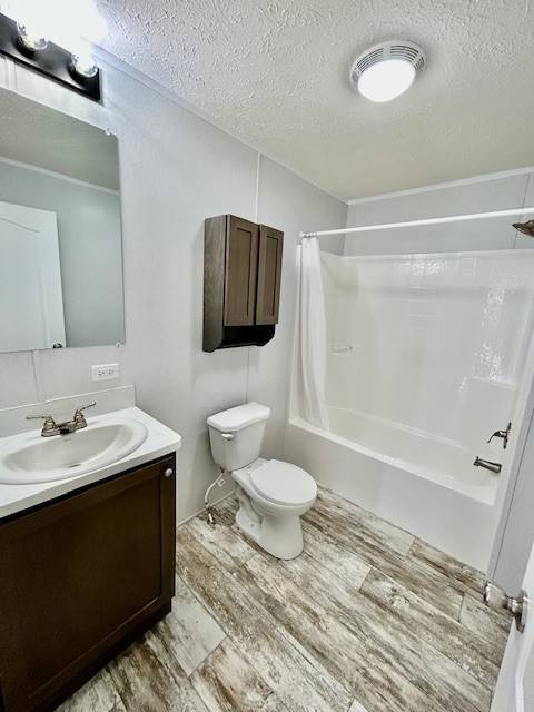 Building Photo - 1560 Bethel-New Richmond Rd