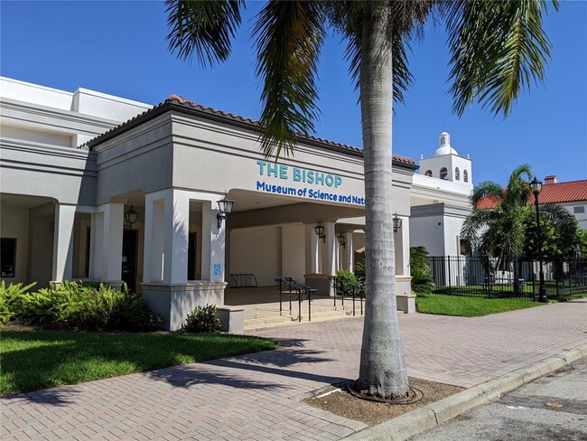 Building Photo - 3963 Lake Bayshore Dr