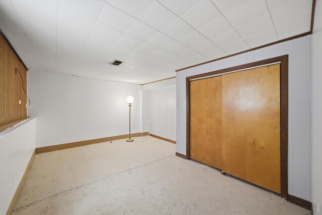 Building Photo - 7007 40th Pl