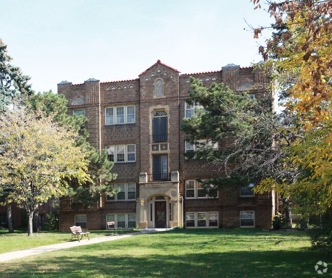 Primary Photo - 2719 Park Ave