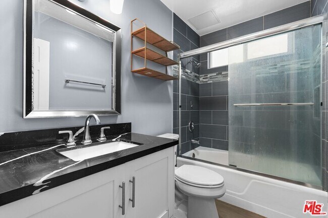 Building Photo - 1939 Selby Ave