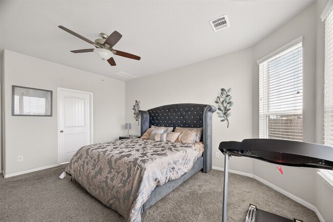 Building Photo - 3723 Lake Varano Cir