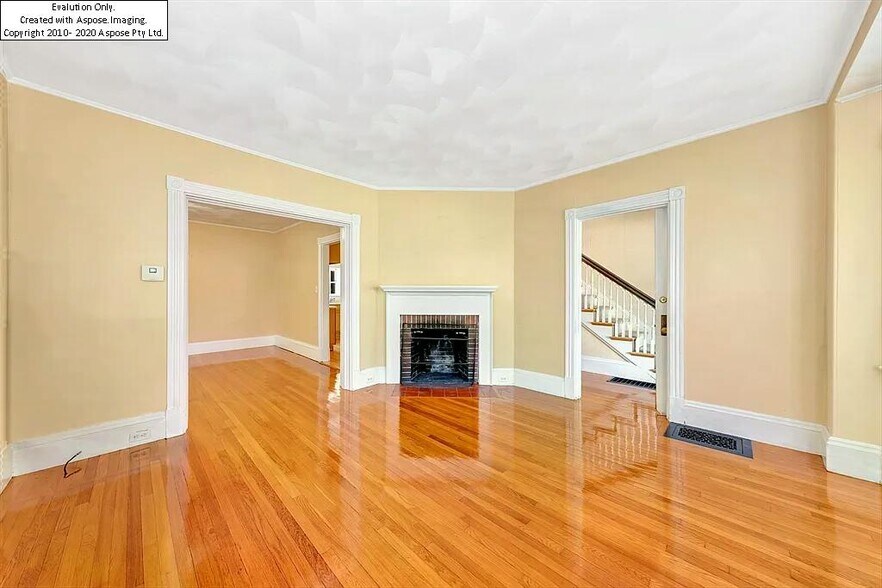 Building Photo - 112 Church St