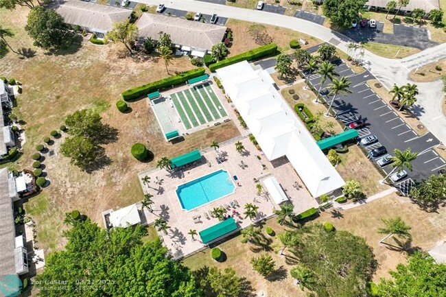 Building Photo - 20962 Sedgewick Dr