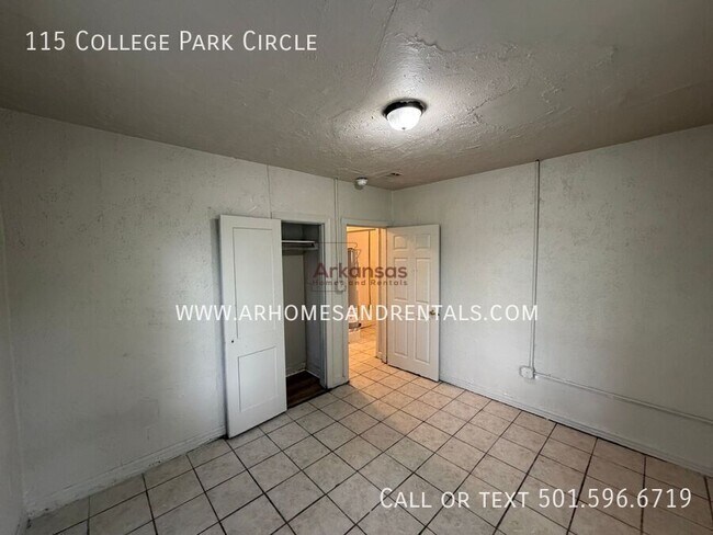 Building Photo - 115 College Park Cir