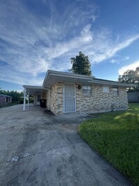 Building Photo - 210 W Genie St