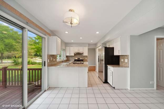 Building Photo - 1270 S Paddock Dr