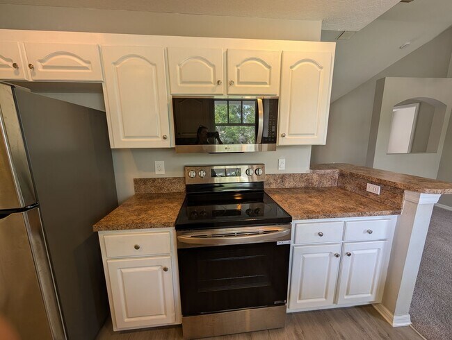 Building Photo - 9019 Cochise Ln