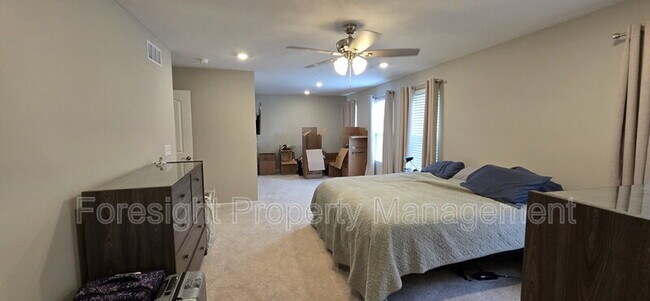 Building Photo - 653 Mill Stone Dr