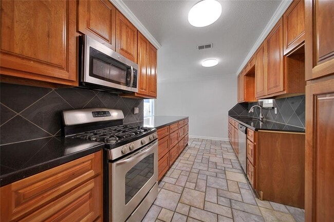 Building Photo - 29634 Shady Brook Ln