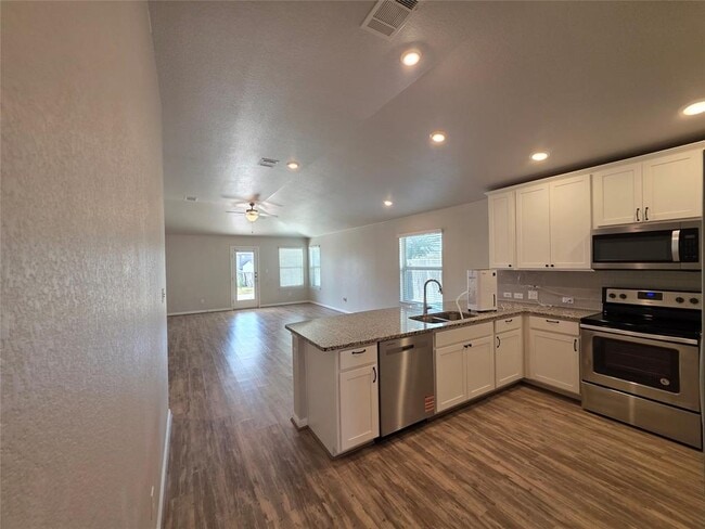 Building Photo - 19024 Kimberlite Dr