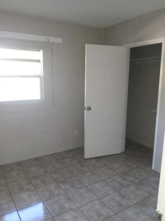 Building Photo - 2700 Palmadelia Ave