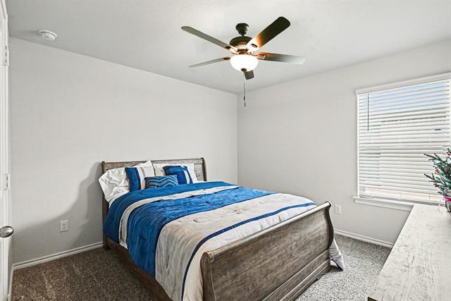 Building Photo - 513 Bronze Cir W