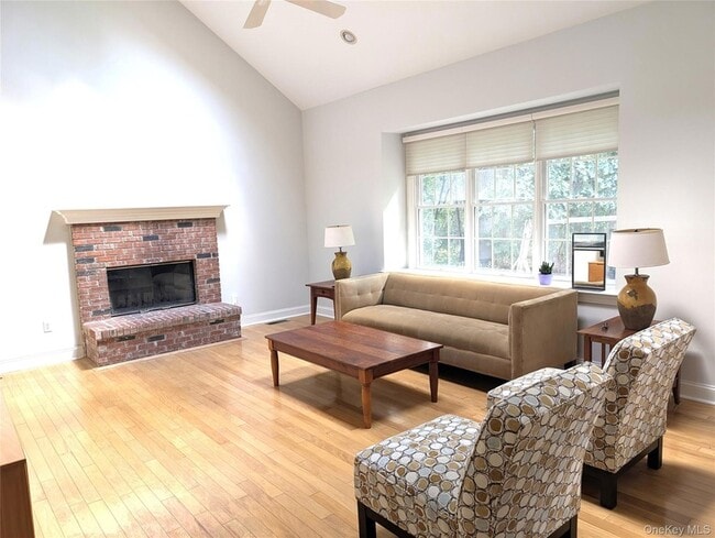 Building Photo - 46 McGuiness Ln