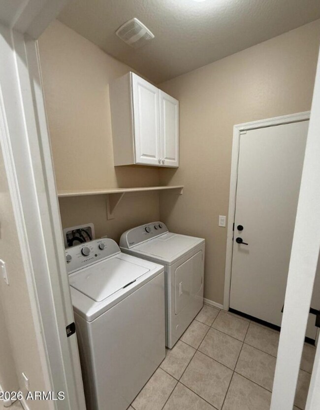 Building Photo - 3417 N San Marin Dr
