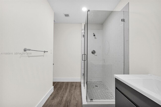 Building Photo - 1730 Acapulco Dr