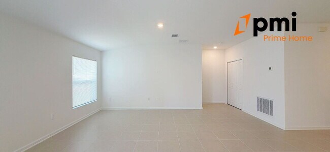 Building Photo - BRAND NEW 4-Bedroom Oasis with 2 Full Baths in Lake Wales – Spacious 1824 Sq Ft Haven!