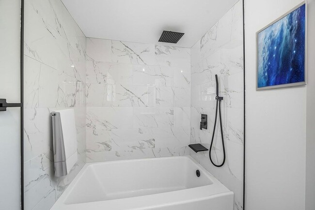 Building Photo - 12549 S Tripp Ave