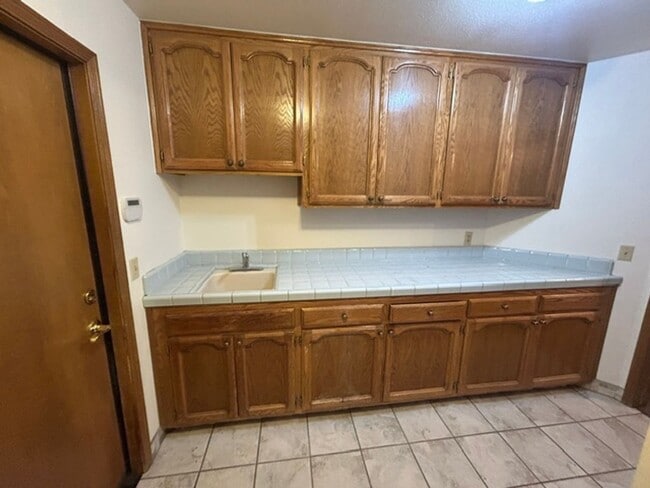 Building Photo - 3 Bedroom 2 Bathroom with a Bonus Room and Pool in the El Diamante School District!