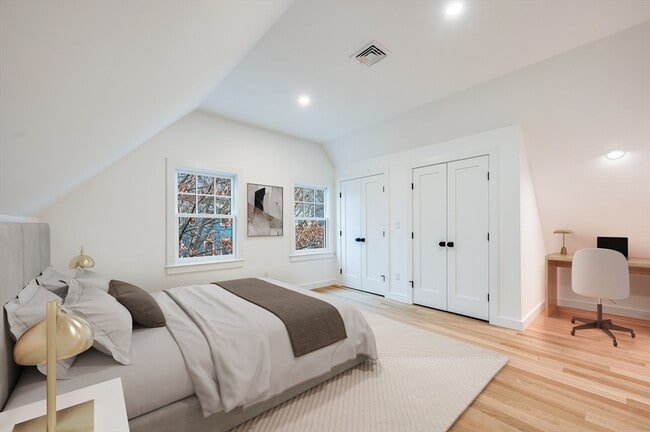 Building Photo - 79 Dana St