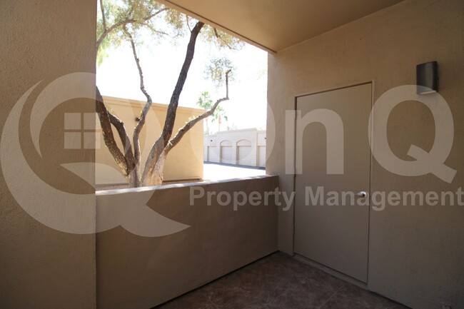 Building Photo - 7009 E Acoma Dr