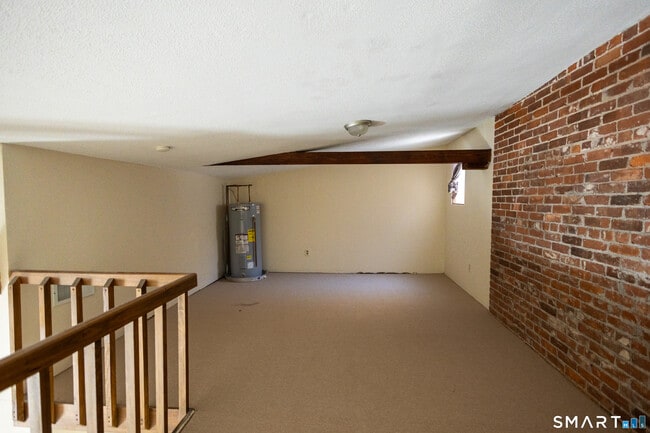 Building Photo - 58 Woodley Ct