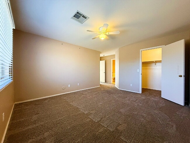 Building Photo - Well-maintained single-story home in the desirable Ashton Ranch community of Surprise.