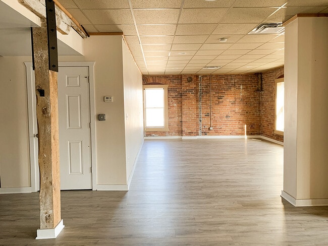 Building Photo - 2699 Guoin St