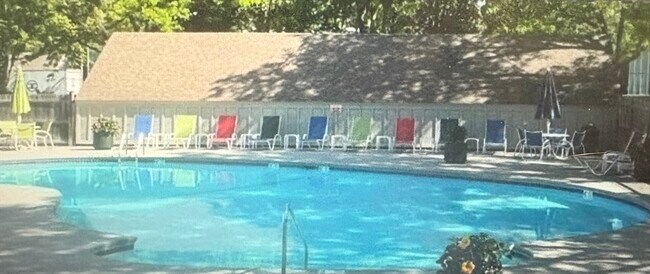 Building Photo - 18 Concord Greene