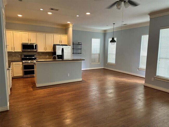 Building Photo - 3444 Cline St