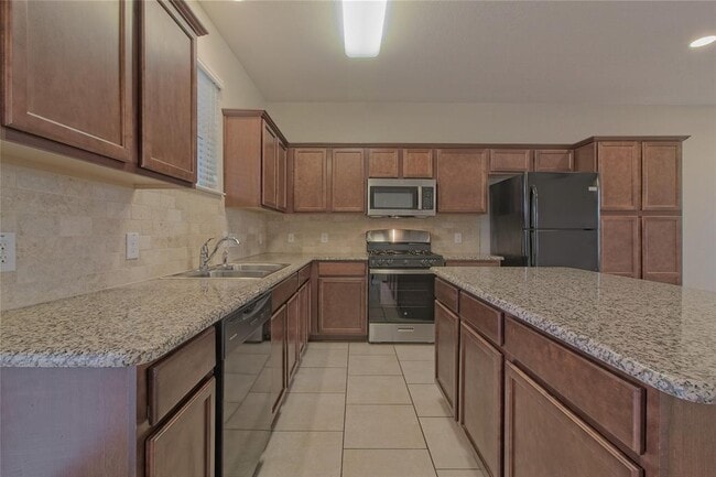 Building Photo - 315 N Heatherwilde Blvd