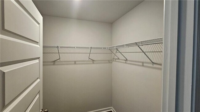 Building Photo - 511 Autumns Wood Cir W