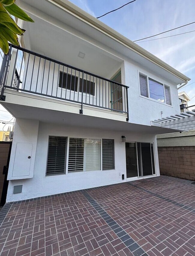 Building Photo - 214 Angelo Walk