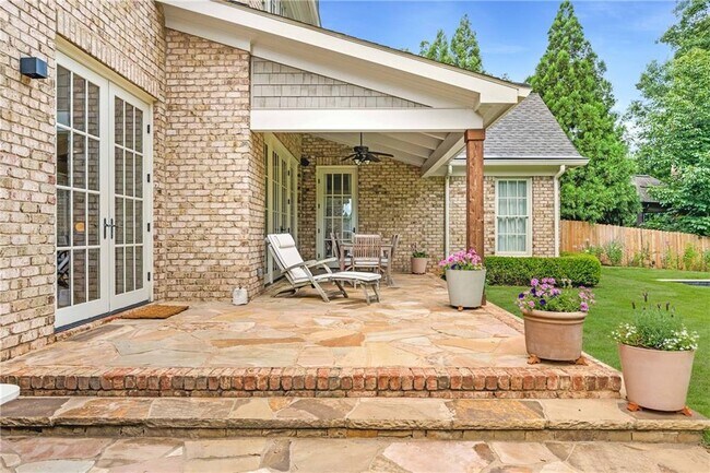 Building Photo - 1280 Becket Dr NE