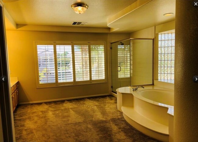 Building Photo - 6610 Gilded Lantern Ave